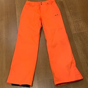 Oakley men’s ski/snowboard pants. Like new! Small